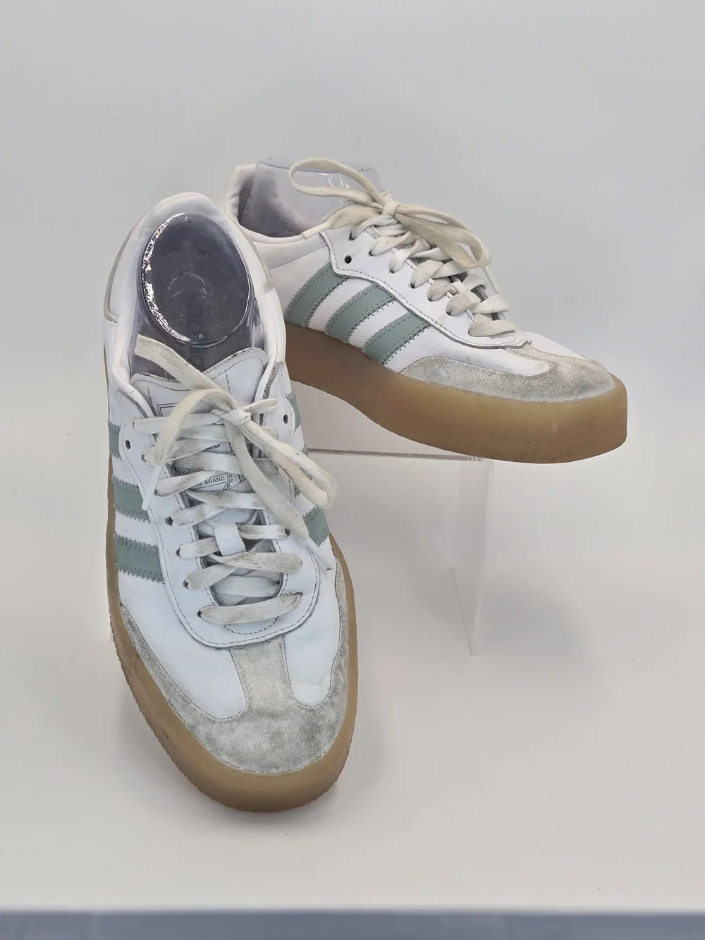 adidas Originals Sambae White Green Low-Top Sneakers w/ Gum Sole Women's Size 9